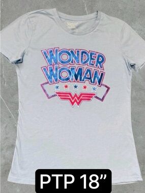 2 for $30 🆕 Wonder Woman DC Comics Fitted Tee